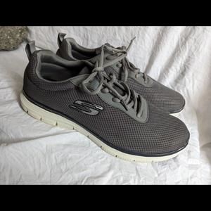Skechers Men's Flex-Lite Memory foam Athletic Shoes Sizes 12 Gray